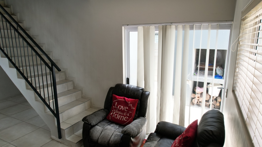 3 Bedroom Property for Sale in Parklands Western Cape